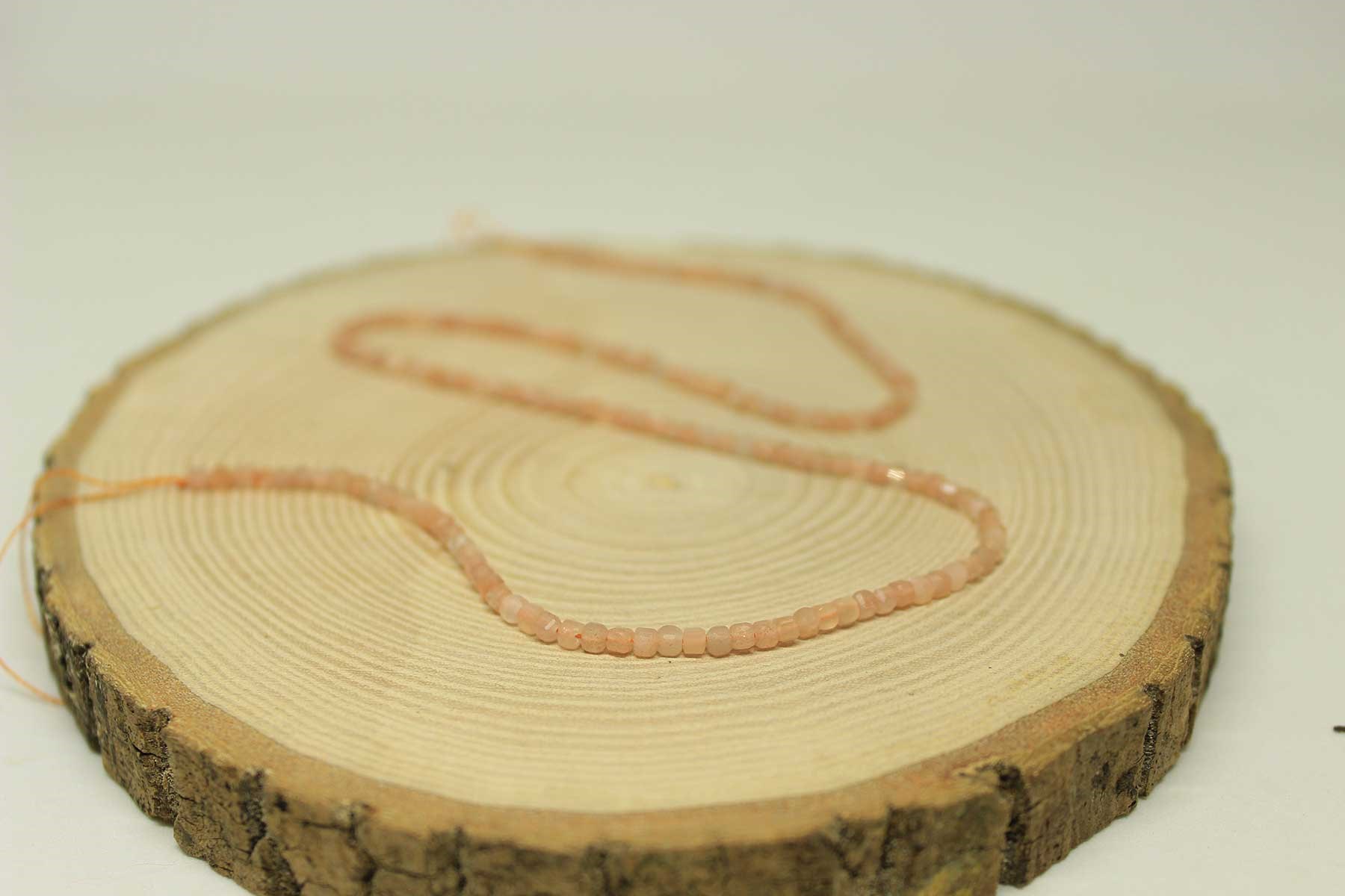 Güneş Taşı Küp Şekilli YARIM Dizi 2.5mm (17cm uzunluğundadır) - Görsel 3