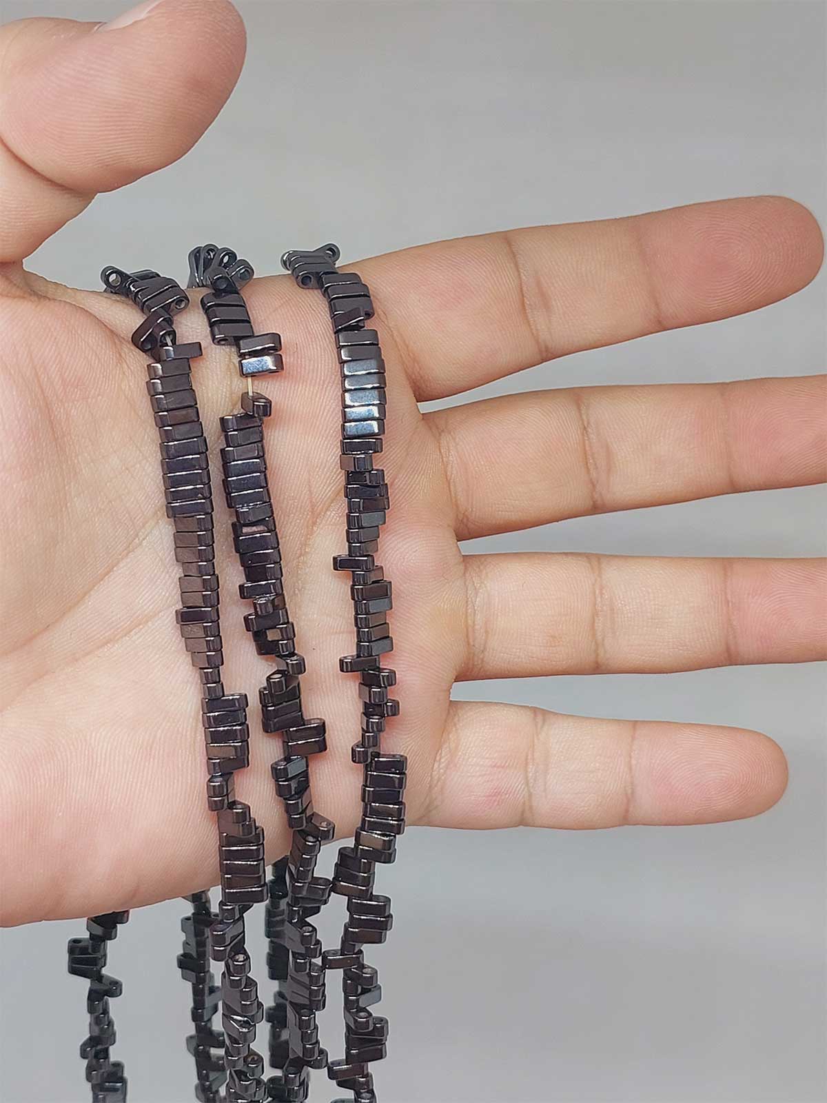 Hematit Taşı Şekilli Çift Delikli 2*6mm YARIM Dizi (52370) (18cm uzunluğundadır)