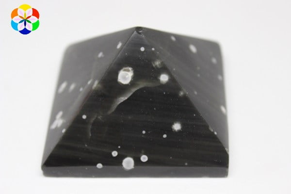 Obsidyen Taşı Piramit - 200gr Kusurlu