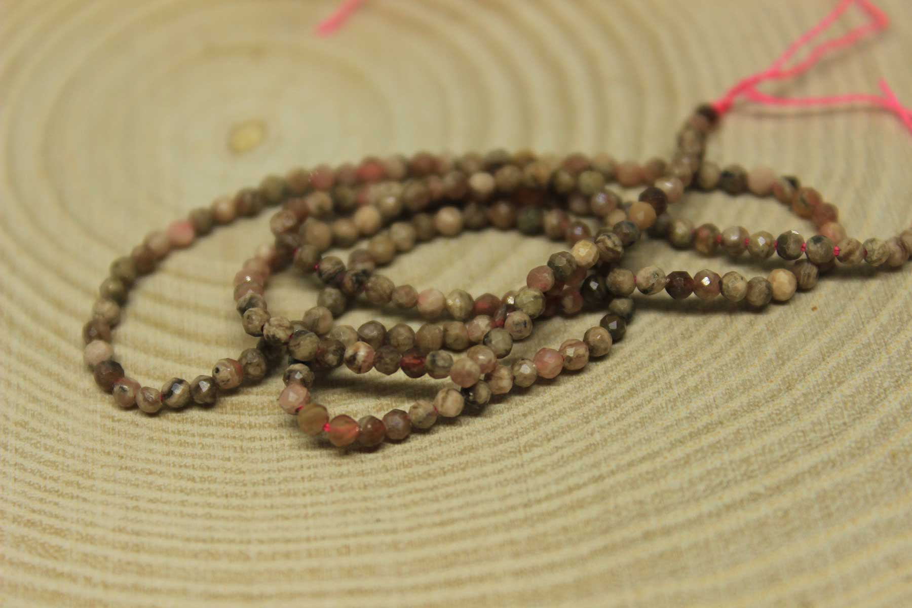 Rodonit Taşı YARIM Dizi 2mm (17cm uzunluğundadır)