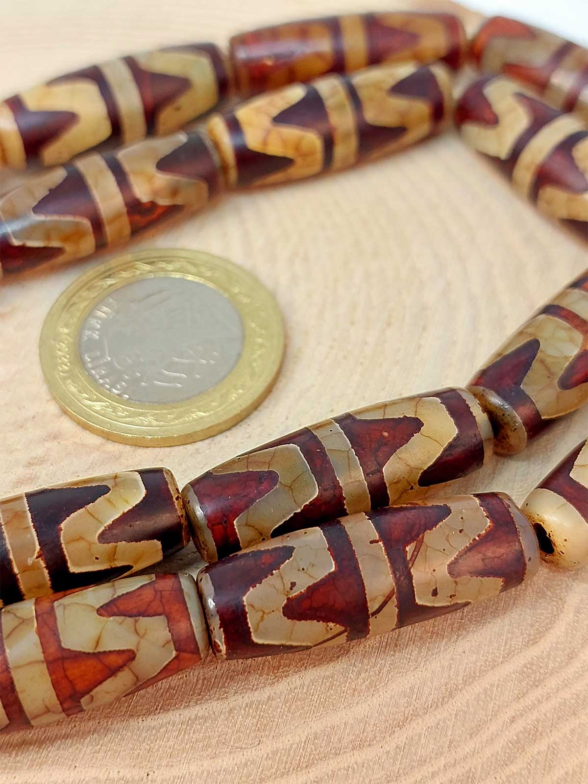 Çift Kaplan Dişi Tibet Akik Taşı Silindir Kesim 10x30mm Dizi (45808) - Görsel 2