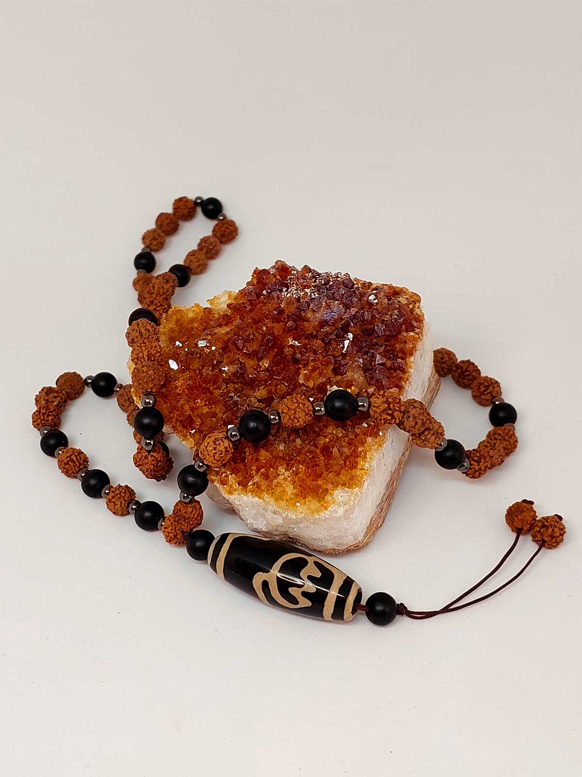 Tibet Akik & Oniks Taşlı Lotus Sembollü Rudraksha Unisex Kolye 8mm - Görsel 6