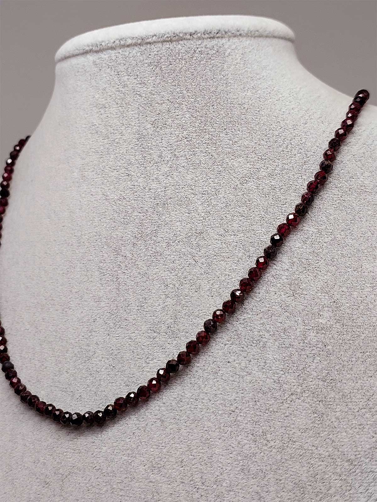 Lal (Garnet – Granat ) Taşı 3mm Kolye (Sabit Klipsli)