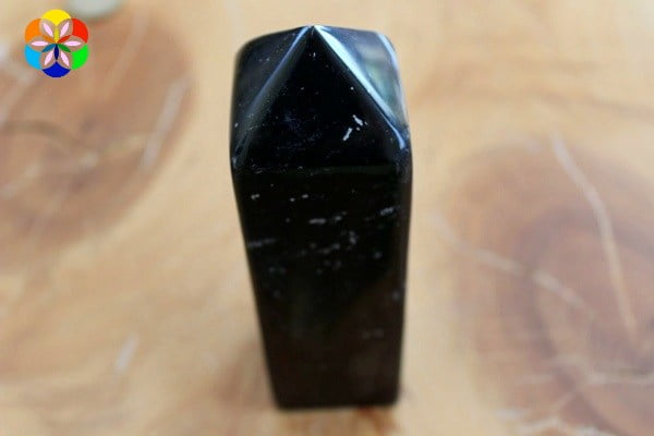 Siyah Obsidyen Taşı Piramit Uçlu - Görsel 3
