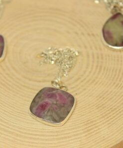 Turmalin Taşı Gümüş Kaplama ve Gümüş Zincir Dahil Kolye Ucu