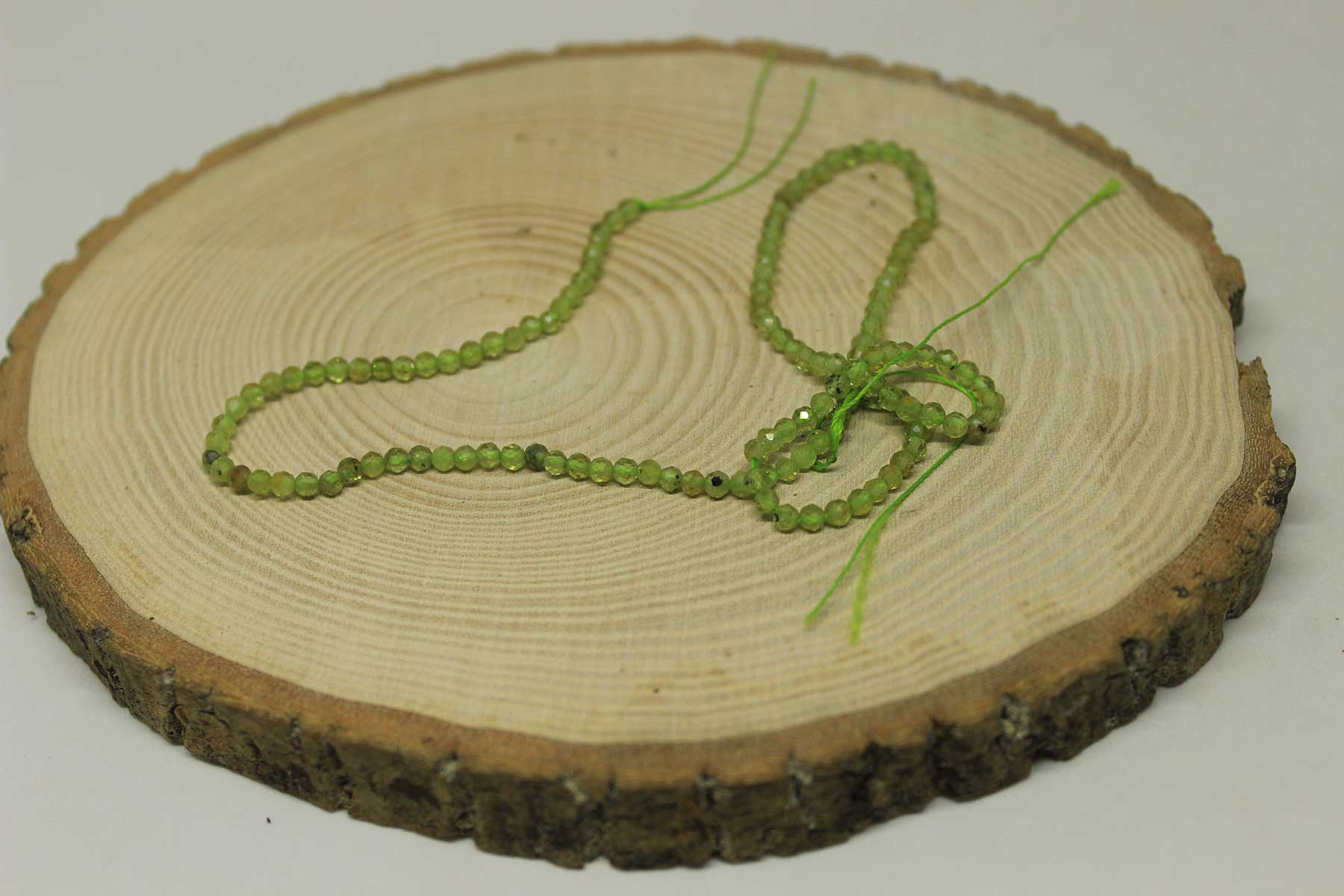 Peridot (Zebercet) Taşı YARIM Dizi 3mm (17cm uzunluğundadır) - Görsel 4