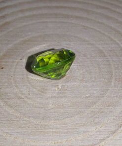 Alternative view of Peridot Taşı Faset Kesim (yüzük. kolye ucu vb yapımına uygun) (Ortalama 2.3 karat)