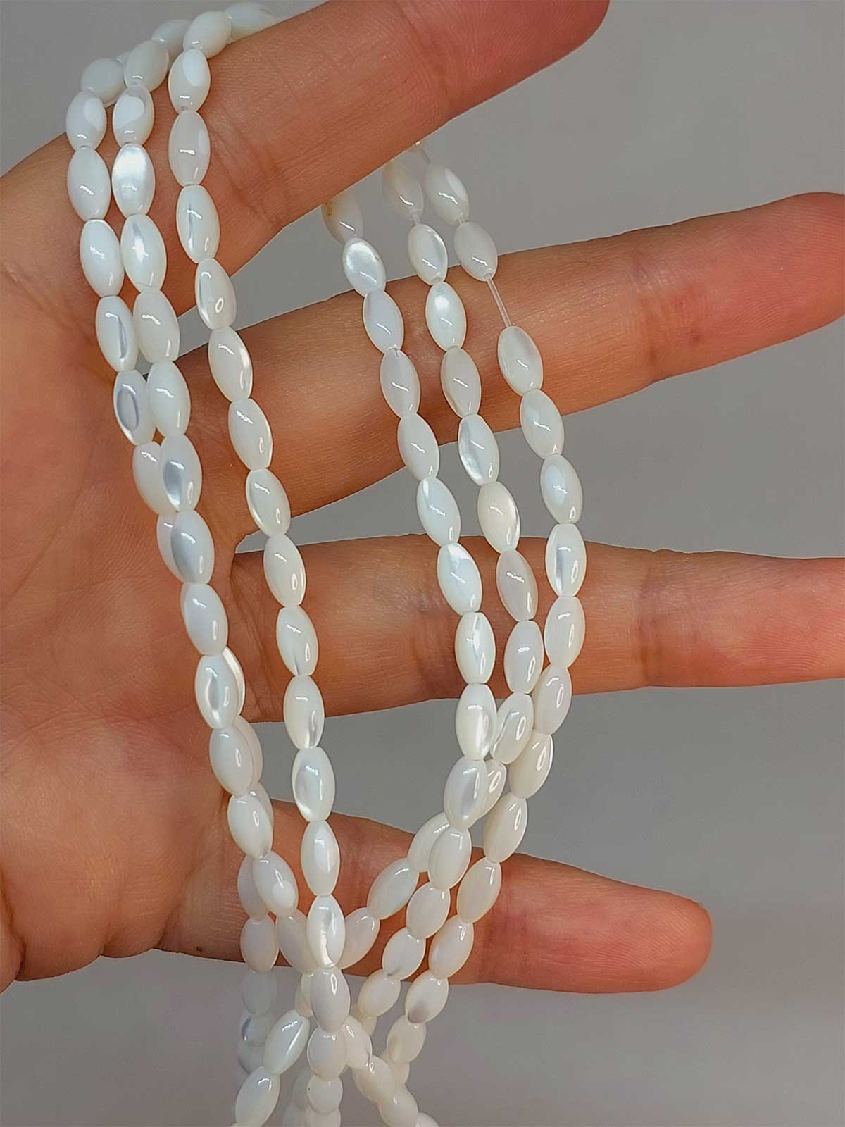 Çeyrek Dizi (9cm uzunluğundadır!) Sedef Taşı Arpa Kesim 4x7mm Çeyrek Dizi (49462)