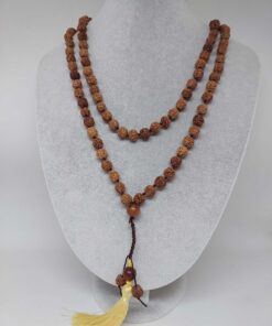 Alternative view of Rudraksha Tohumlu Sarı Püsküllü 108'lik Ara Düğümlü El Yapımı Mala Kolye