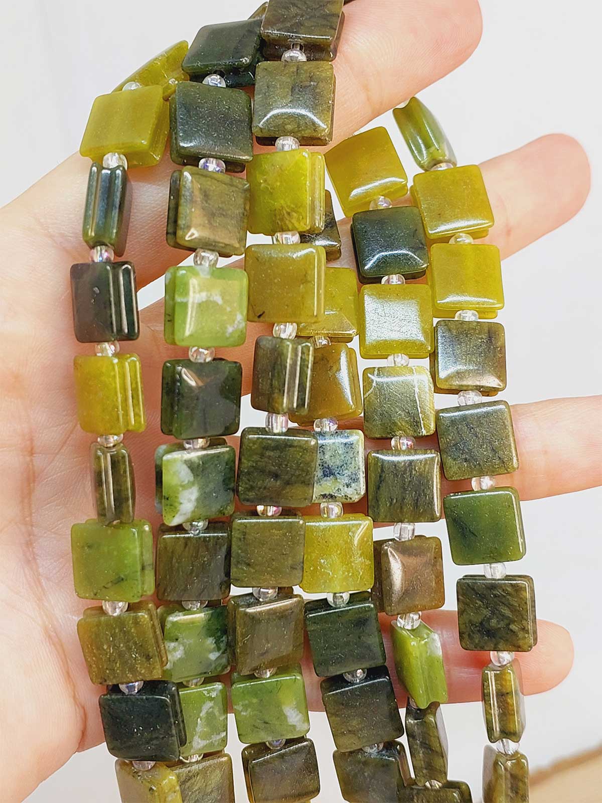Yeşim Taşı Yandan Oyuklu Kare Kesim 10x10mm Dizi (49554)