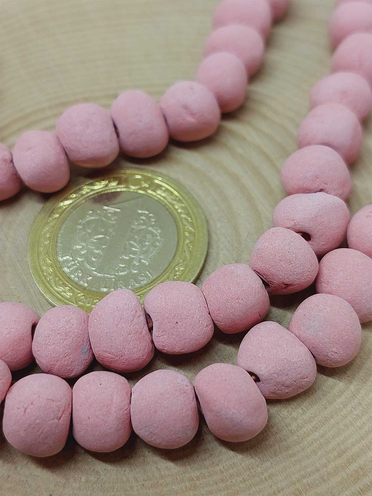 Pembe Pigmentli Seramik Boncuk Dizi 8-9mm/29cm (54238) - Görsel 2