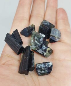 Alternative view of Turmalin Taşı Koyu Yeşil Renk (Verdelit) Kütle Ham Parça 2-2.49 gram Aralığı (54698)