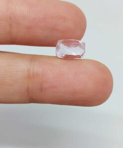 Alternative view of Pembe Turmalin Taşı Baget Kesim (Ortalama 3 karat) (55574)